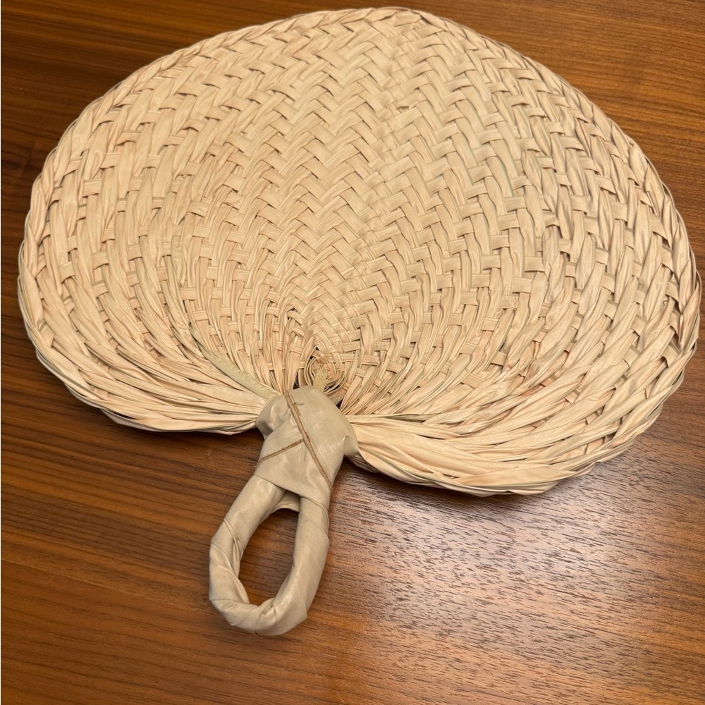 Filipino Pamaypay Abaniko Woven Buri Palm Leaf Souvenir Hand Fan, Philippines
l